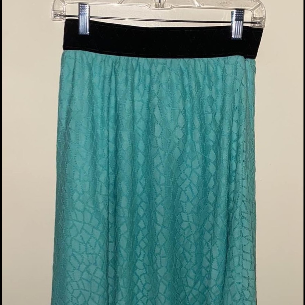 Beautiful teal size small skirt